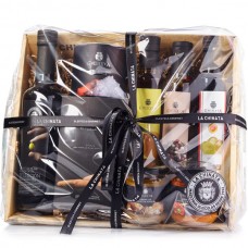 Medium Gourmet Gift Basket 1 - La Chinata